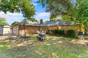 549 Bayberry Ln, DeSoto, TX 75115 - Photo 24