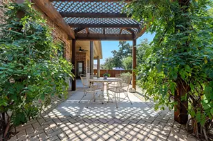 245 Prairie Oak Ct, Burleson, TX 76028 - Photo 4