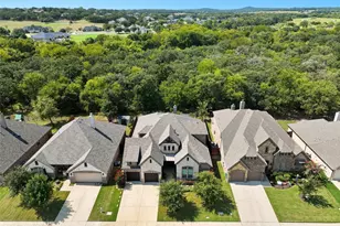 245 Prairie Oak Ct, Burleson, TX 76028 - Photo 12