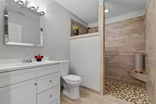 3730 Texas Dr, Dallas, TX 75211 - Photo 18