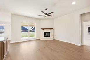 324 Bowrider Ln, Granbury, TX 76049 - Photo 18