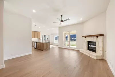 324 Bowrider Lane, Granbury, TX 76049 - Photo 20