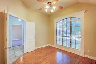 7909 Chapelwood Dr, North Richland Hills, TX 76182 - Photo 8