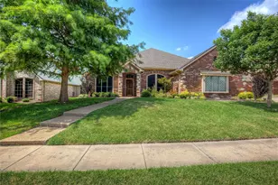 7909 Chapelwood Dr, North Richland Hills, TX 76182 - Photo 2