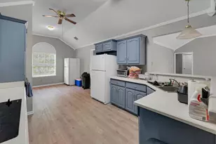 2618 S 2nd St, Waco, TX 76706 - Photo 12