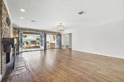 7632 Tallow Drive, Irving, TX 75063 - Photo 10