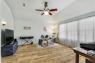 1306 Prairie Point Dr, Rhome, TX 76078 - Photo 20