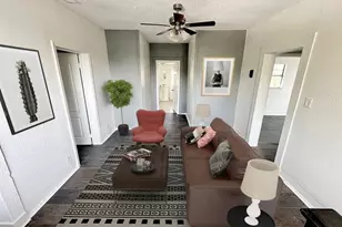 2311 Market, Fort Worth, TX 76164 - Photo 2