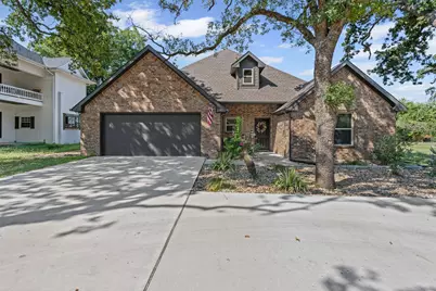 204 W 5th Street, Springtown, TX 76082 - Photo 1