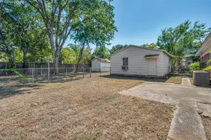 2605 Carten St, Fort Worth, TX 76112 - Photo 12