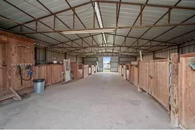 10902 Clear Creek Road W, Sanger, TX 76266 - Photo 14