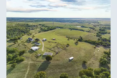 10902 Clear Creek Road W, Sanger, TX 76266 - Photo 16