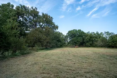 10902 Clear Creek Road W, Sanger, TX 76266 - Photo 10