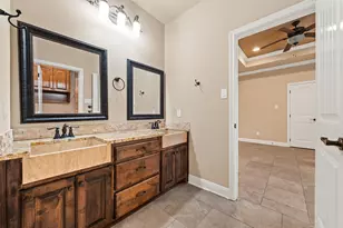 8460 Spicewood Springs Rd, China Spring, TX 76633 - Photo 26