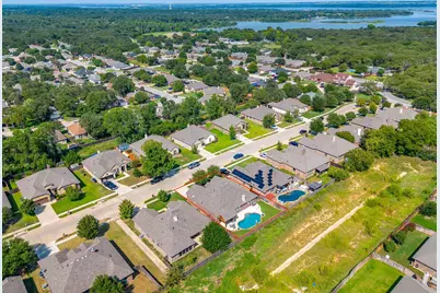 573 Ascot Way, Azle, TX 76020 - Photo 40