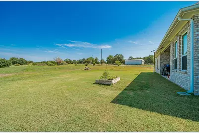 2000 Sweet Springs Road, Weatherford, TX 76088 - Photo 38