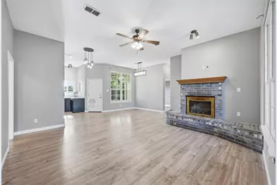 8 S Sharon Drive, Krum, TX 76249 - Photo 2