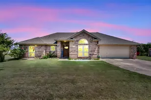 154 Richard Rd, Waxahachie, TX 75167 - Photo 2