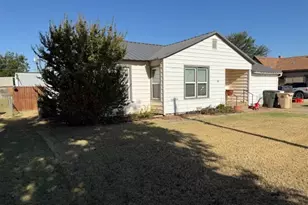 400 Commercial Ave, Anson, TX 79501 - Photo 2