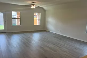 2007 Windy Banks Dr, Princeton, TX 75407 - Photo 8