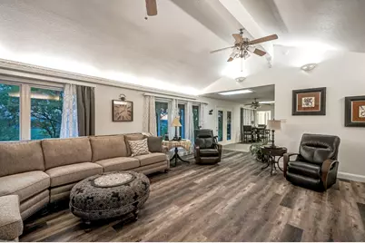 1111 Brazos Drive, Mineral Wells, TX 76067 - Photo 6