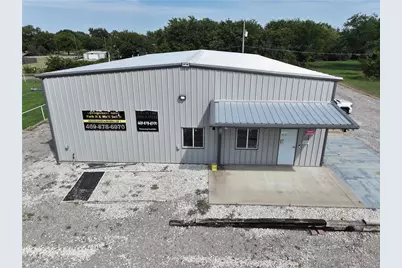 403 N Donation Street, Tioga, TX 76271 - Photo 2