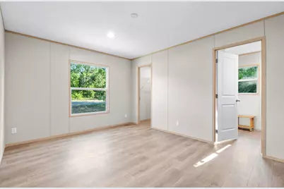 1121 Pawnee Trail, Granbury, TX 76048 - Photo 16