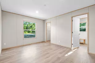 1121 Pawnee Trail, Granbury, TX 76048 - Photo 16