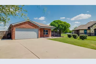702 Dixie Lane, Whitewright, TX 75491 - Photo 1
