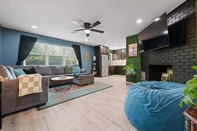 806 S Colonial Drive, Cleburne, TX 76033 - Photo 10