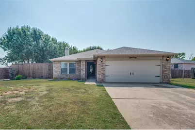 6004 Guilia Drive, Grand Prairie, TX 75052 - Photo 2