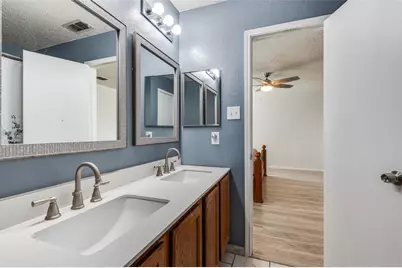 6004 Guilia Drive, Grand Prairie, TX 75052 - Photo 14