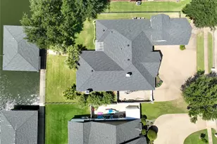 2208 Waters Edge Dr, Granbury, TX 76048 - Photo 40