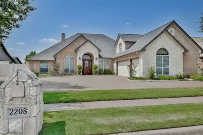2208 Waters Edge Drive, Granbury, TX 76048 - Photo 1