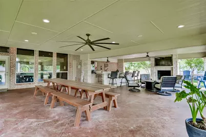 2208 Waters Edge Drive, Granbury, TX 76048 - Photo 30