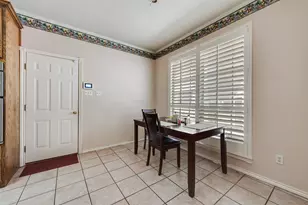 1230 Woodland Park Dr, Hurst, TX 76053 - Photo 8