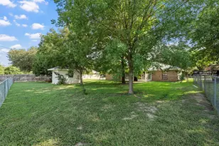 137 Bonham Dr, Hewitt, TX 76643 - Photo 30