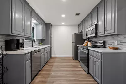 137 Bonham Drive, Hewitt, TX 76643 - Photo 14