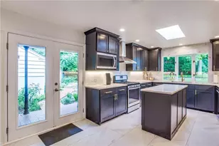 4804 Alan Dale Ln, Dallas, TX 75209 - Photo 6