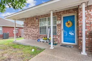 905 Black Diamond Cir, Hewitt, TX 76643 - Photo 6