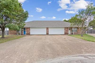905 Black Diamond Circle, Hewitt, TX 76643 - Photo 2