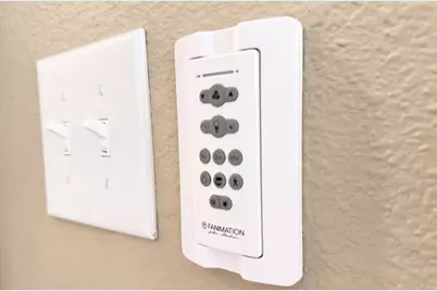 413 Henderson Street, Bonham, TX 75418 - Photo 28