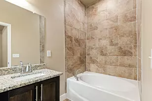 413 Henderson St, Bonham, TX 75418 - Photo 30