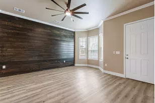 413 Henderson St, Bonham, TX 75418 - Photo 4