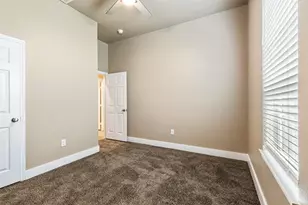 413 Henderson St, Bonham, TX 75418 - Photo 14