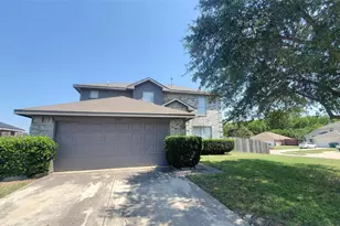 201 Poinsetta Ln, Cedar Hill, TX 75104 - Photo 1