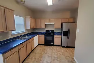 201 Poinsetta Ln, Cedar Hill, TX 75104 - Photo 6