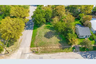 1119 E Collin Street, Corsicana, TX 75110 - Photo 1