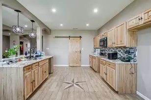 6077 County Rd 302, Grandview, TX 76050 - Photo 22