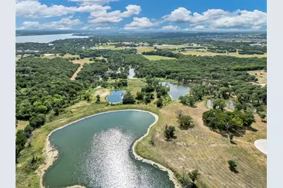 2061 Lindale Lane, Granbury, TX 76049 - Photo 8